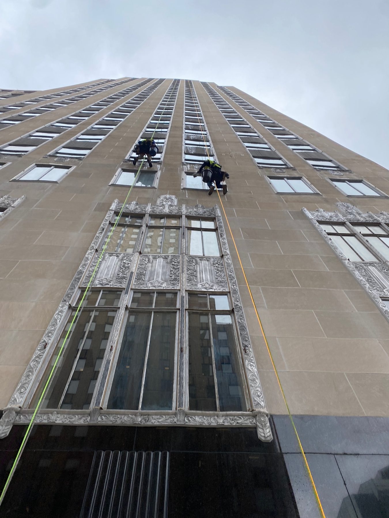 Artisan rope-access team on a high-rise